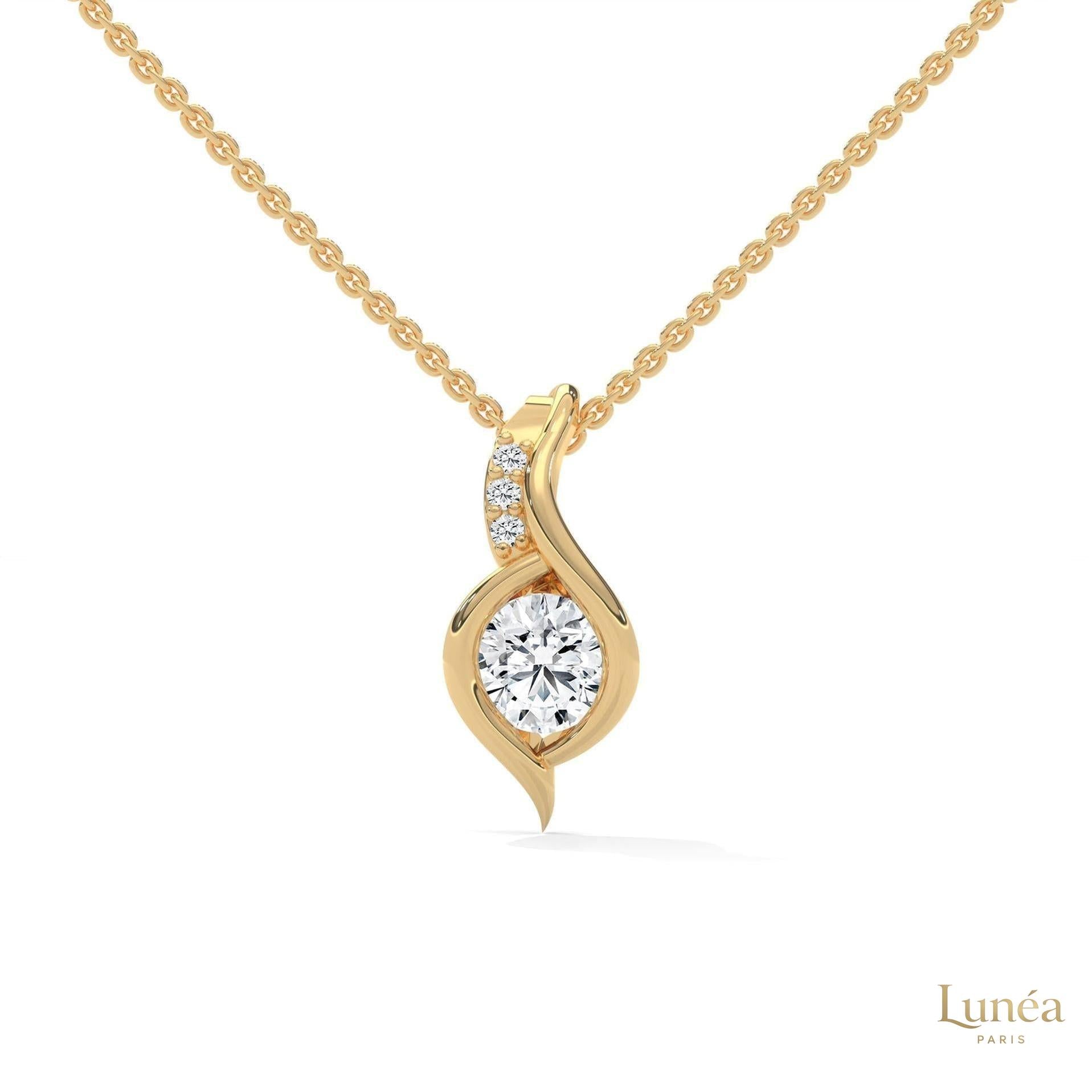 0.30 CT. Lab Diamond Teardrop Pendant