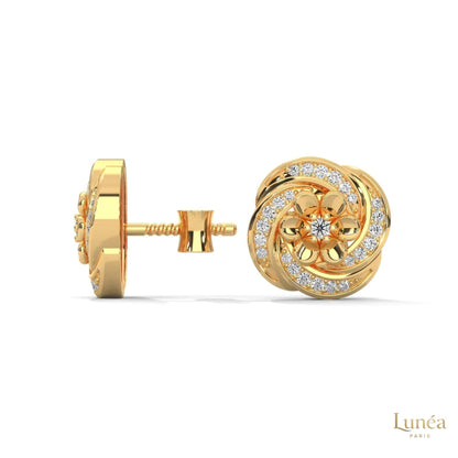 0.40 CT floral cluster diamond stud earrings in 14K gold with round brilliant lab-grown diamonds.