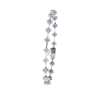 Four-petal floral-link diamond bracelet in White Gold – view 12
