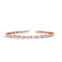 5.1 CTW alternating emerald and round lab-grown diamond tennis bracelet in Rose Gold, close front detail – Lunéa Paris