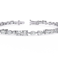 5.7 CTW multi-shape lab-grown diamond tennis bracelet in White Gold, close front detail – Lunéa Paris