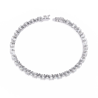 4.6 CTW alternating oval and round lab-grown diamond tennis bracelet in White Gold, circular profile view – Lunéa Paris