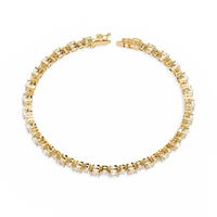 4.6 CTW alternating oval and round lab-grown diamond tennis bracelet in Yellow Gold, circular profile view – Lunéa Paris