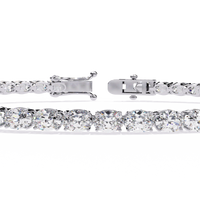 6.7 CTW oval lab-grown diamond tennis bracelet in White Gold, close front detail – Lunéa Paris
