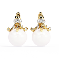 0.4 CTW round diamond pearl sculptural hoop-drop earrings in Yellow Gold, front view – Lunéa Paris