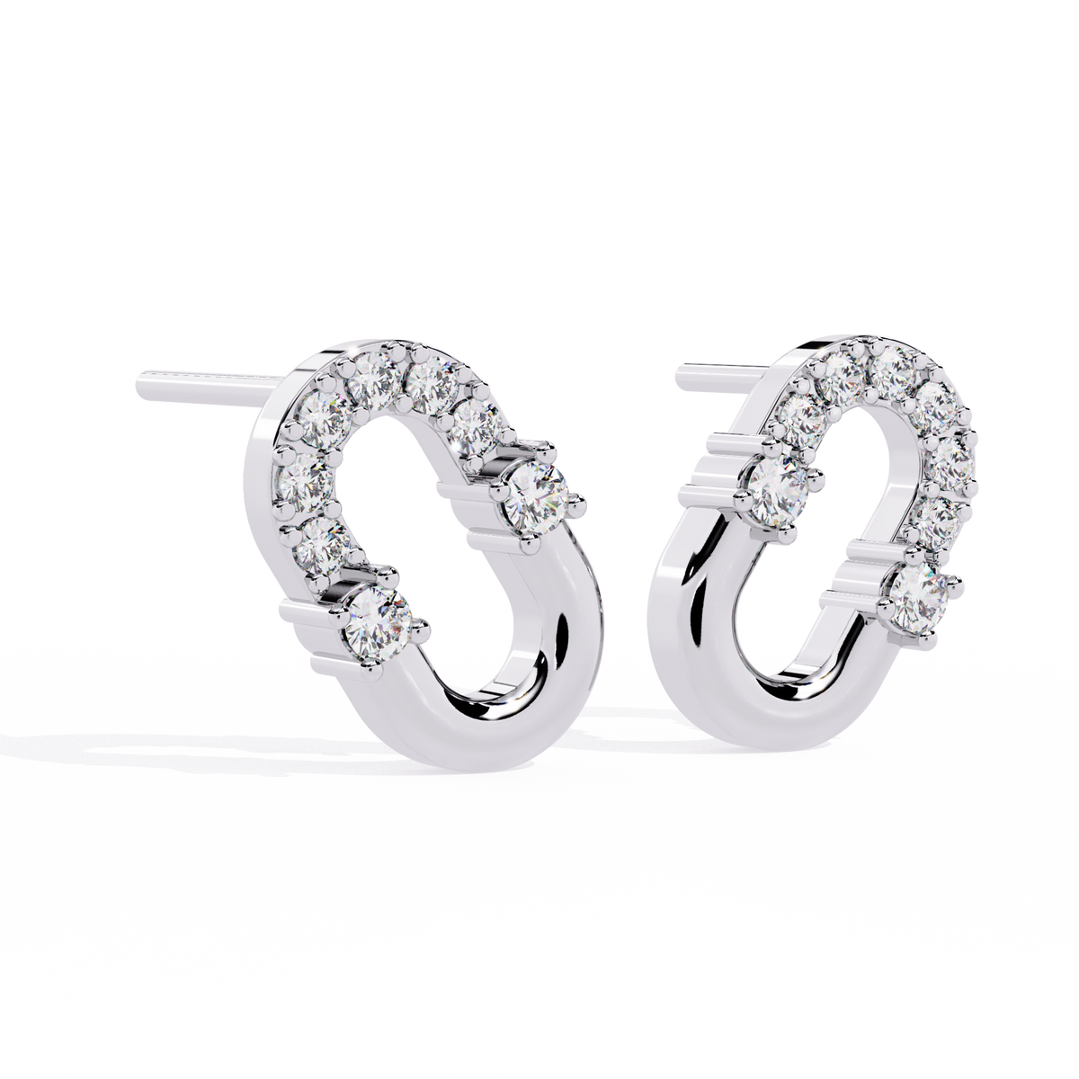 0.2 CTW round diamond oval-link stud earrings in White Gold, angled view – Lunéa Paris