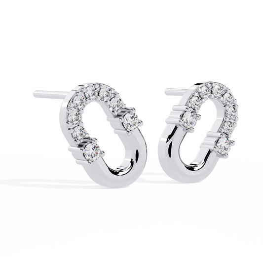 0.2 CTW round diamond oval-link stud earrings in White Gold, angled view – Lunéa Paris