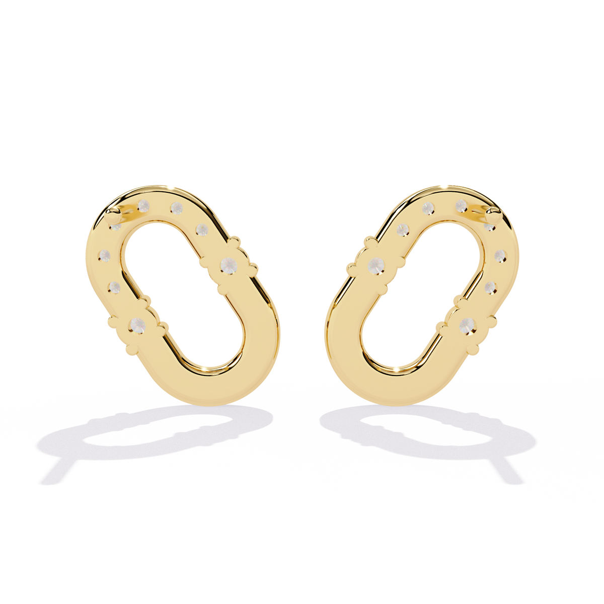 0.2 CTW round diamond oval-link stud earrings in Yellow Gold, rear view – Lunéa Paris