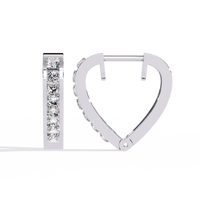 0.8 CTW princess-cut diamond heart hoop earrings in White Gold, side view – Lunéa Paris