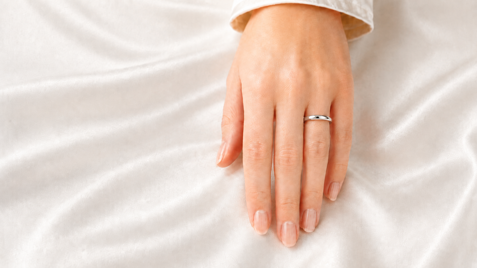 Ring on hand
